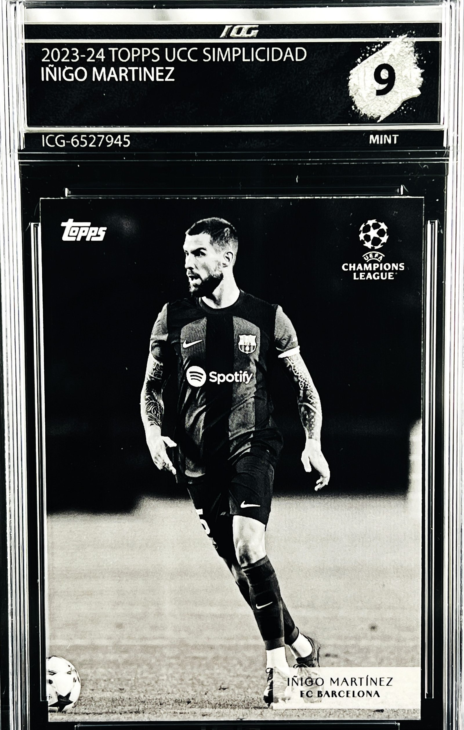 IÑIGO MARTINEZ · 2023-24 TOPPS UCC SIMPLICIDAD