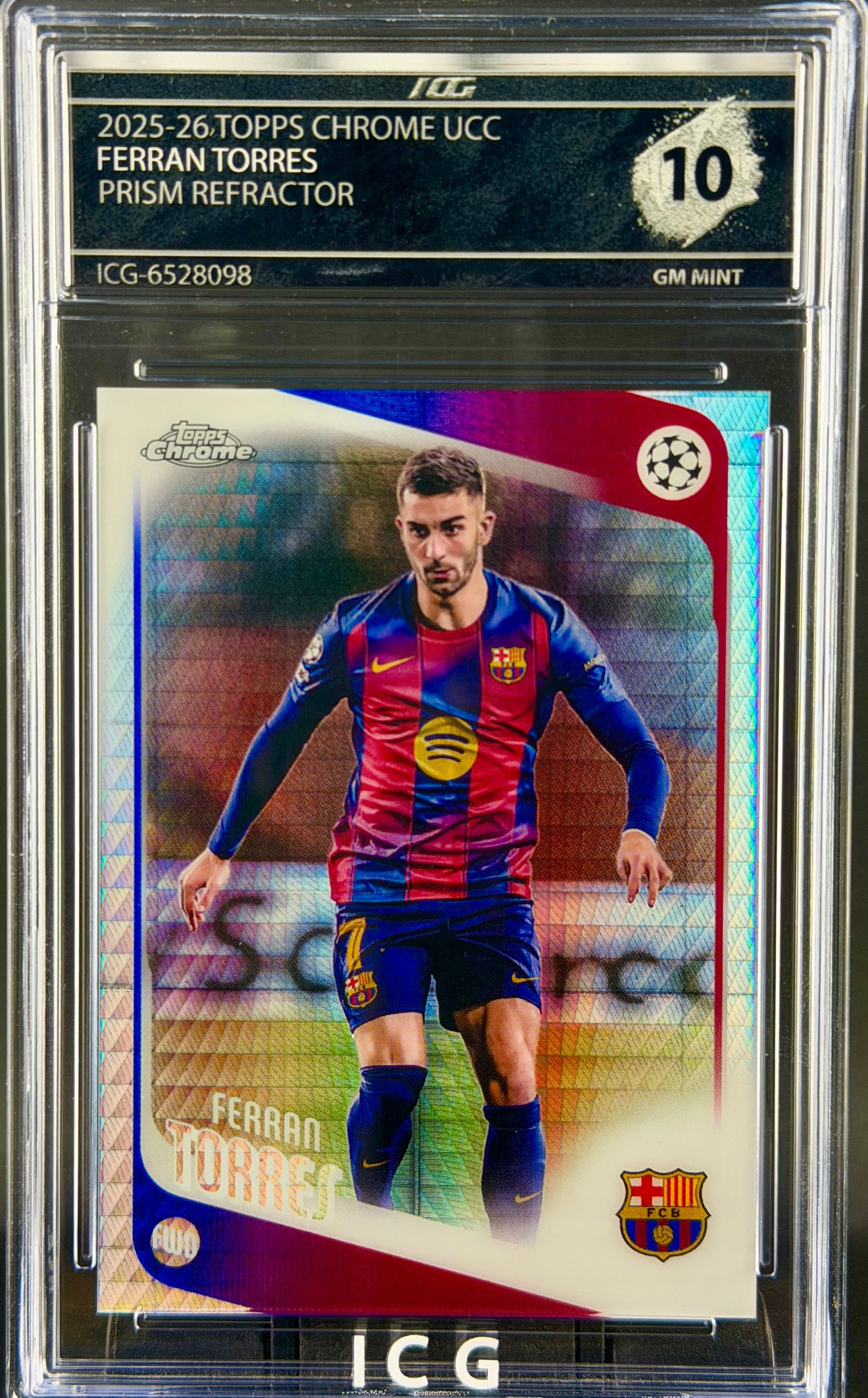 FERRAN TORRES · 2025-26 TOPPS CHROME UCC · PRISM REFRACTOR