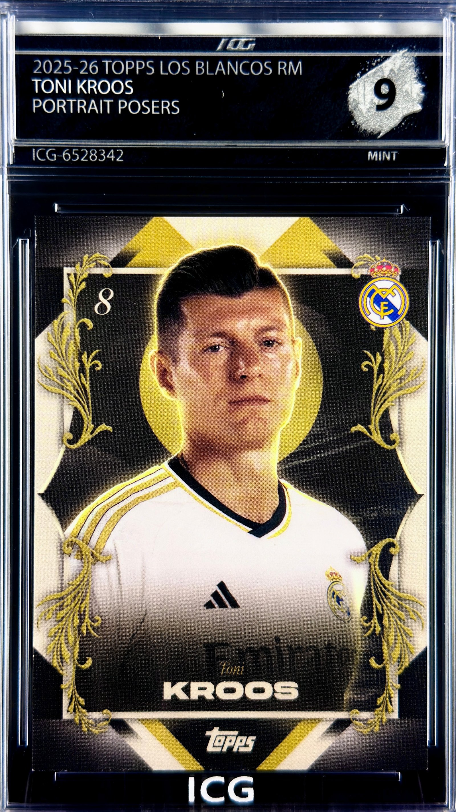 TONI KROOS · 2025-26 TOPPS LOS BLANCOS RM · PORTRAIT POSERS